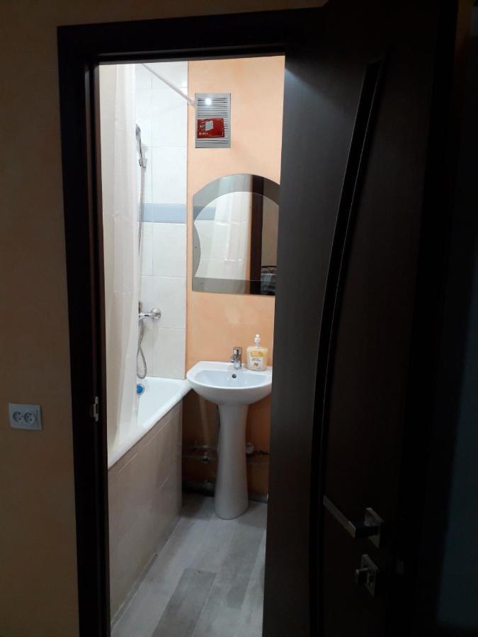 Квартира Студіо Біля Автовокзалу Kremenchuk Ngoại thất bức ảnh